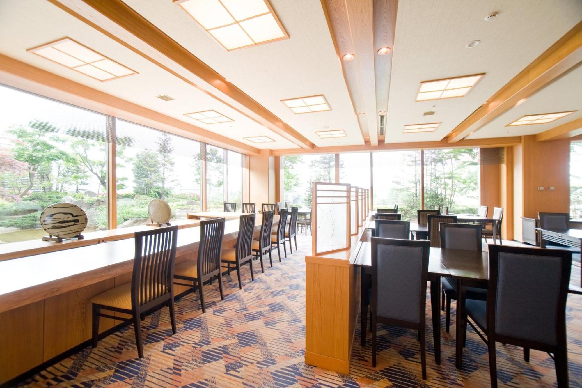 Ana Crowne Plaza Toyama By Ihg Hotel Exterior photo