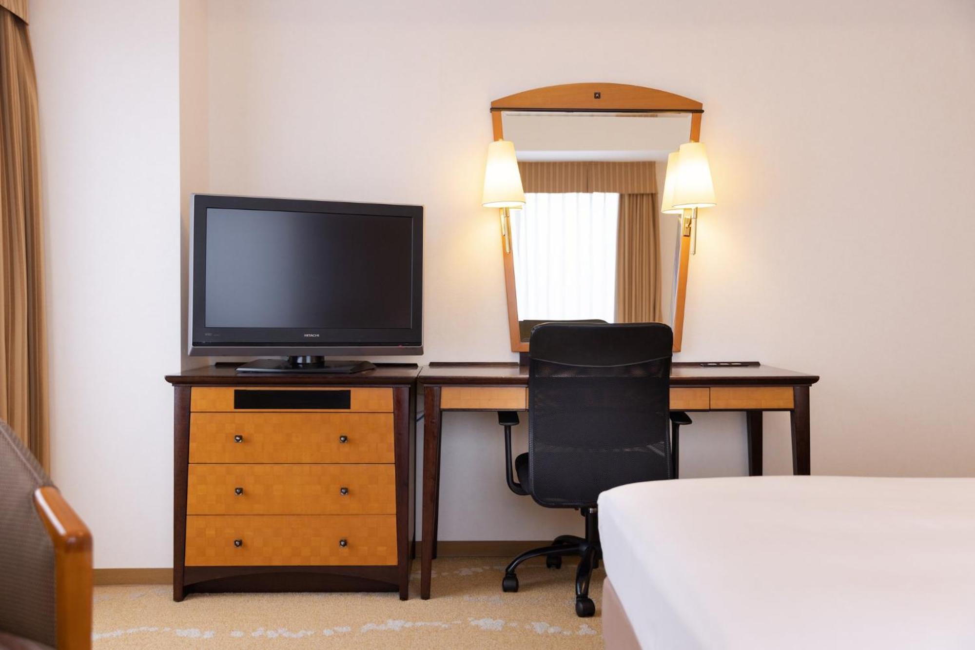 Ana Crowne Plaza Toyama By Ihg Hotel Exterior photo